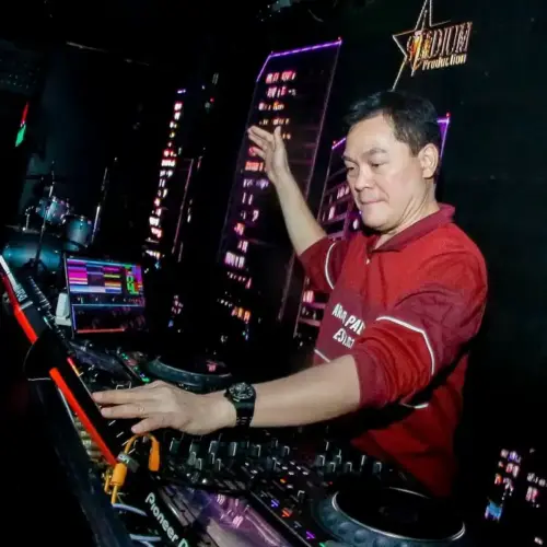 dj-bobby